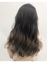 アライブ キチジョウジ(ALIVE Kichijoji)&nbsp;【ALIVE吉祥寺】アッシュブラウンハイライトグラデーション