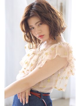 アルベロ(albero) ヴェールウェーブで作る外国人風ボブ