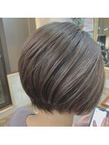 フィン(FiN by allure)&nbsp;髪質改善丸みショート×アッシュベージュ/下河原 聡