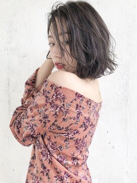 ルティア(Lutia) スッキリボブ セミウェットウェーブ