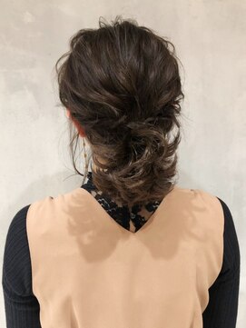 アルバム 銀座(ALBUM GINZA) カジュアルポニーアレンジ_クールショート_ba260793