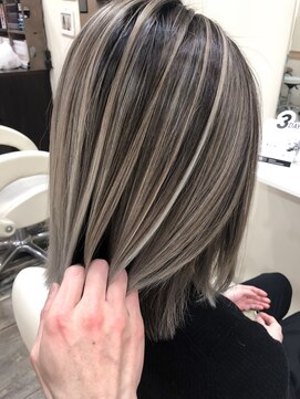 ウォンク(WONK.) [WONK.] ストレートボブ バレイヤージュ