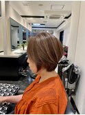 ホワイトブラウンハイライト白髪ぼかしショートお客様ヘア☆