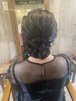 リンクス トウキョウ(LINKS TOKYO)&nbsp;綺麗めシニオンアップスタイル