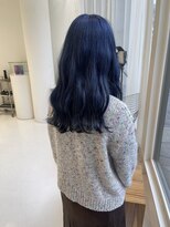 ハイブ 金沢(Hive)&nbsp;ハイトーンブリーチネイビーブルー美肌カラーミディアム髪質改善