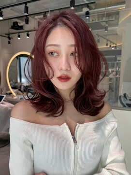 ロンドミラー 博多店(Lond Mirror) レイヤーカット小顔に見せるヘア黒髪カタログ髪質改善福岡博多