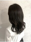暗髪でのおしゃれな【ミディ】