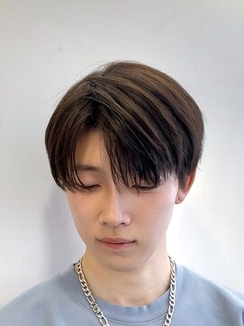 リンダ(LYNDA) 前下がりシースルーセンターパート/ジェントルショート/毛流れ