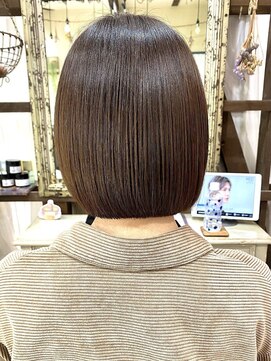 ラフ 立川(Laff) 立川 前下がりボブ 切りっぱなしボブ ショートボブ ショートヘア