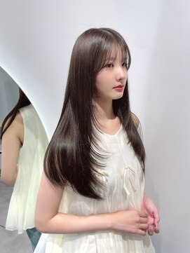 ベール(Vale) 上品に揺れる艶感レイヤー 髪質改善トリートメント