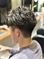 ホル(HOL)&nbsp;刈り上げパーマ