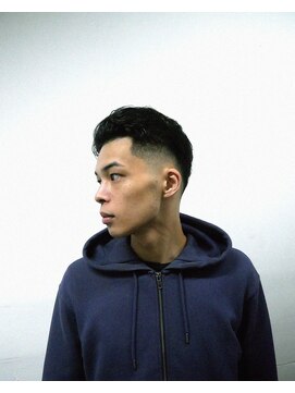 メリケンバーバーショップ フクオカ(MERICAN BARBERSHOP FUK) かきあげナチュラルフェードビジネス