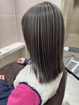 クララ ヒロシマセカンドフロア(CLALA Hiroshima 2nd floor) 白髪ぼかし/白髪対策/ミディアムボブ/ボブスタイル