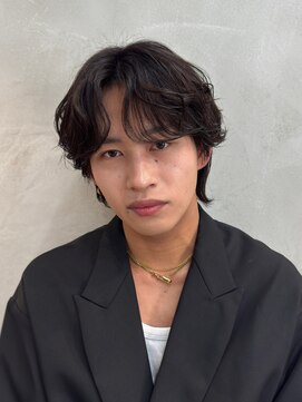 エムクール(M,cooL) センターパート/シャドウパーマ/毛流れセンターパート