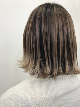 トロニー(TLONY) 外ハネハイライト