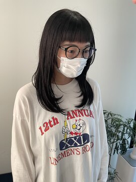 トレス(TRESS) 前髪ぱっつん セミロング 黒髪ヘア