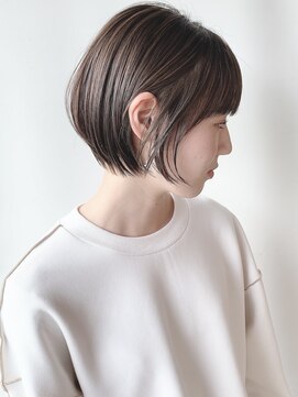 ステアケース 武蔵小杉店(stair:case) 2022年人気髪型大人耳かけ丸みマッシュショートボブ前髪あり