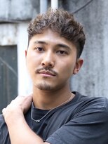 アールプラスヘアサロン(ar+ hair salon)&nbsp;バーバー風アップバンクサイドグラデーション