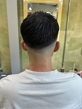 グレースマンカフェ(GRACE MAN CAFE) スキンフェードスタイル