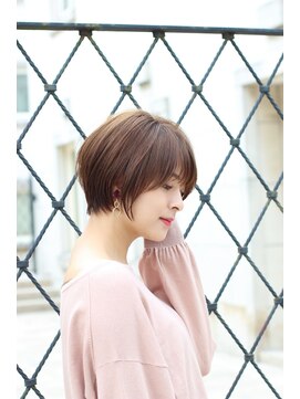 アンド ストーリーズ(&STORIES) 小顔/ひし形/クビレ/丸み/ボブ/20代/30/代/40代/大人ショート