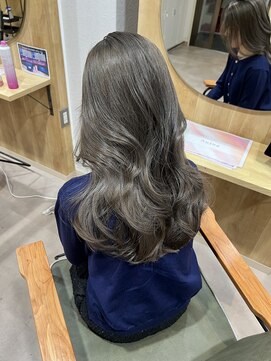 リト(riTo) 20代暗めカラーデザインカラーロングオリーブグレージュベージュ