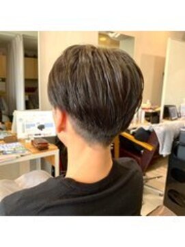 リレーション(Relation) ナチュラルカラーツーブロック刈り上げ毛流れマッシュ20代30代