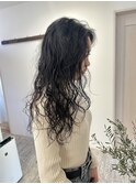 【shiori】ゆるふわなロングパーマ