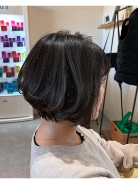 コム(KOMU) 寒色系グラボブ