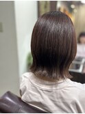 ピンクベージュ