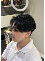 フランクスバーバーザスタンド(Frank’s barber the stand)&nbsp;スペインカール/スパイキーショート/フェザーパーマ飯田橋T