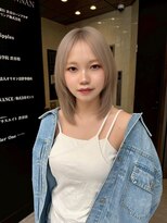 フォト イケブクロ(foto IKEBUKURO)&nbsp;レイヤーカットとまろやかハイベージュでおしゃれに垢抜け☆