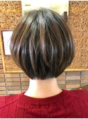 オン、オフ自在のシンプルボブ