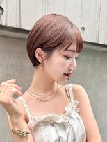 アムリタ 三鷹(AMRITA)&nbsp;前下がりショートボブ/透明感カラー　【30.40.50代】
