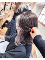 ヘアーアンドスパ フラップス(FLAPS) ホワイトフェイスフレーミング