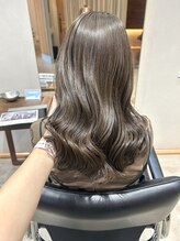 ピース(Peace) 赤味抑制オリーブベージュ