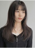 <オバマ>内に入るロングレイヤースタイル