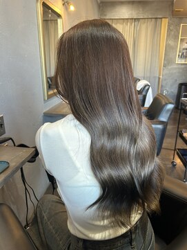 フィンズベリーパーク(FINSBURY PARK) つやつやロング