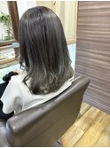 グレーバレイヤージュ