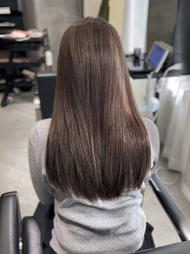 リス バイ ソヨン(Lis by SOYON) ブリーチ/ダブルカラー/スモーキーグレージュ/髪質改善/ロング