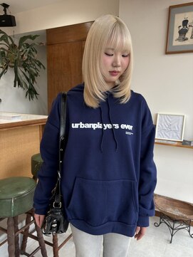 イット(it.) 【yuna】ホワイトブロンド