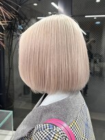 ソル ジングウマエ(SOL JINGUMAE) 表参道ハイトーンカラーショートヘアボブブロンドペールカラー