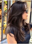 レイヤーカット 顔まわりカット バタフライカット 海外ヘア