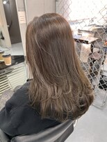 サロンティティ(salon titi) ベージュカラー×レイヤーカット