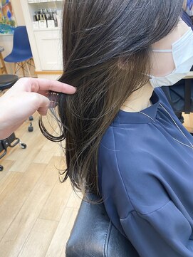 オーシャン(Ocean) ［OCEAN Hair&Life 水田成美］イヤリングカラー×王道ベージュ