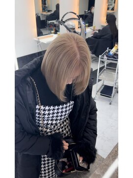 アリープアウル(ALEAP owl) 【manami】blond[ホワイトブロンド]