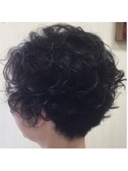 パーマカラートリートメントコース◎髪質に合わせて、パーマ＝カラー剤を選んで行きます。