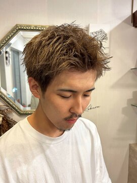 ブレイズ(BLAZE) ザックザク束感！スパイキーショート！