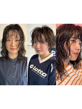 カジュアルな雰囲気のウェットパーマスタイルで毎日のセットも簡単♪絶妙な抜け感で女性らしい雰囲気に◇