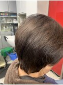 ツヤと立体感が際立つ大人ショート