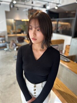 レッドネオ エビス(Redneo ebisu) 結べる長さの肩上ぱっつんBOB